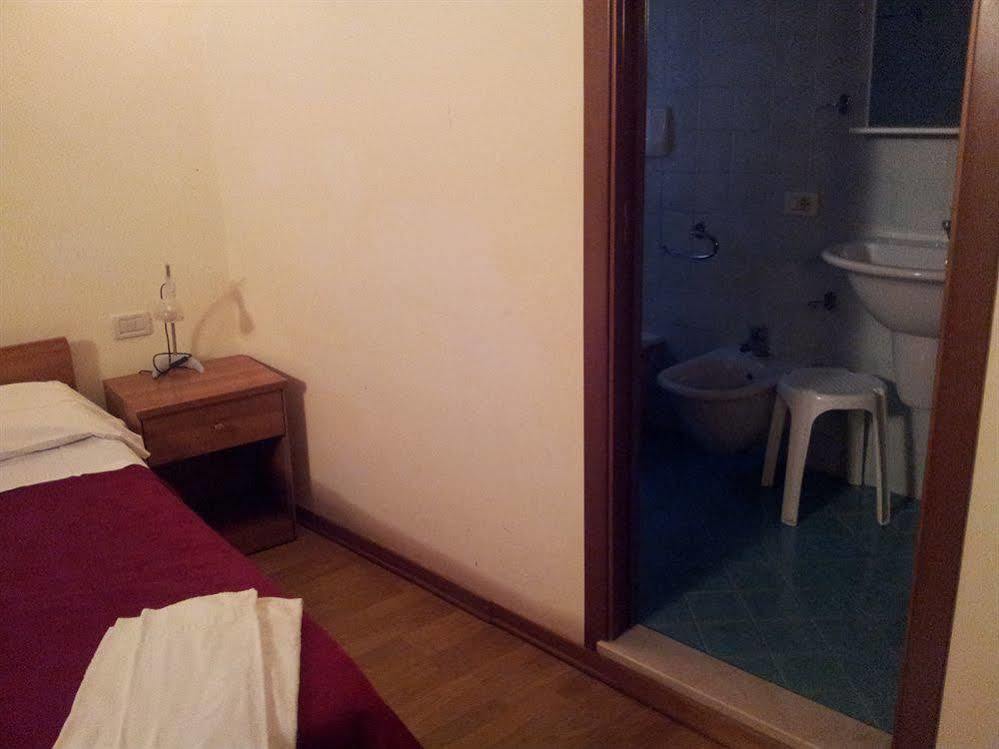 Hotel Astoria Венеція Екстер'єр фото